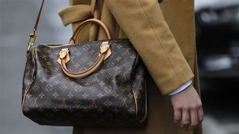 La borsa Speedy di Louis Vuitton, la storia dell'iconico 